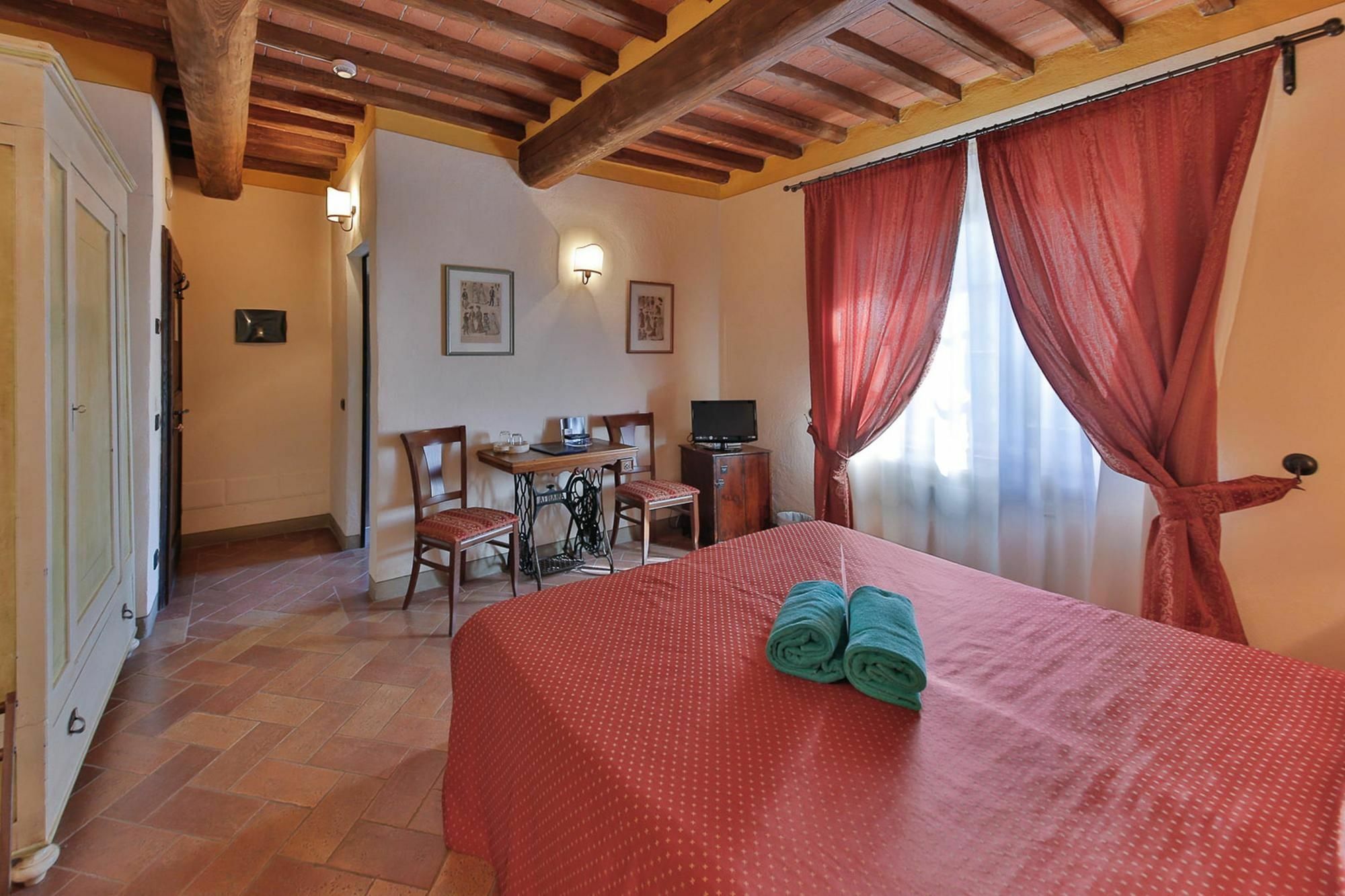 Hotel Le Pozze Di Lecchi Гайоле-ін-К'янті Екстер'єр фото
